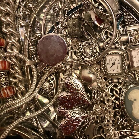 Huge 3 LB Vintage Modern Jewelry Lot- MYSTERY BOX! Estate Sale Designer - Picture 13 of 16